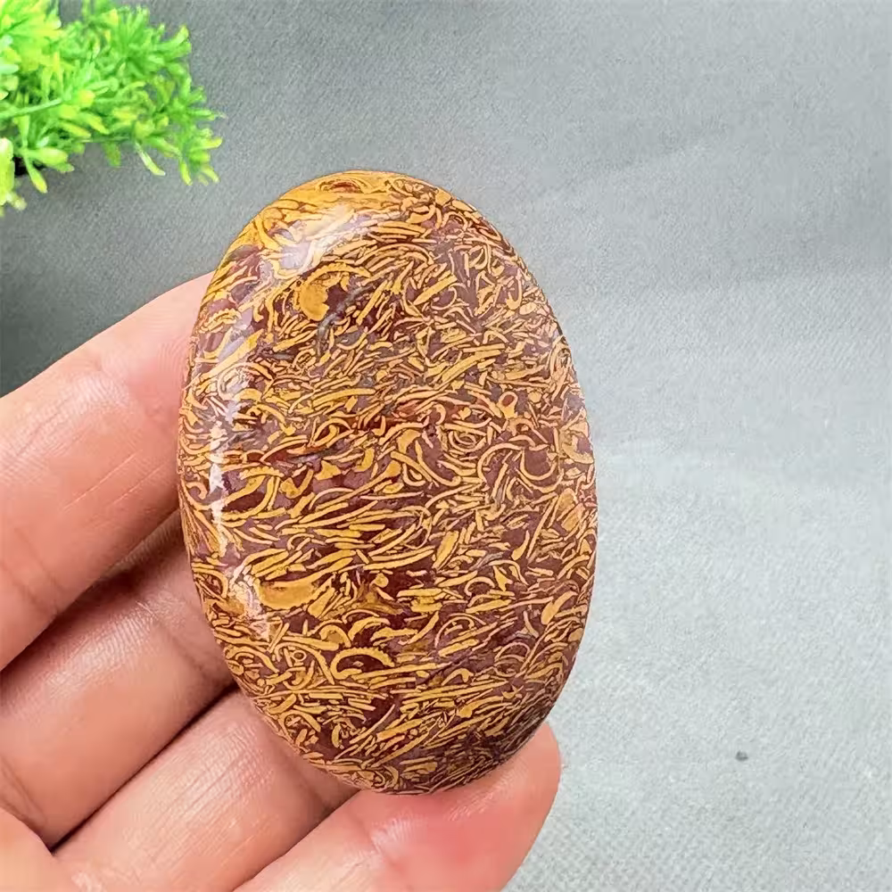 aukso nefrito figūrėlė