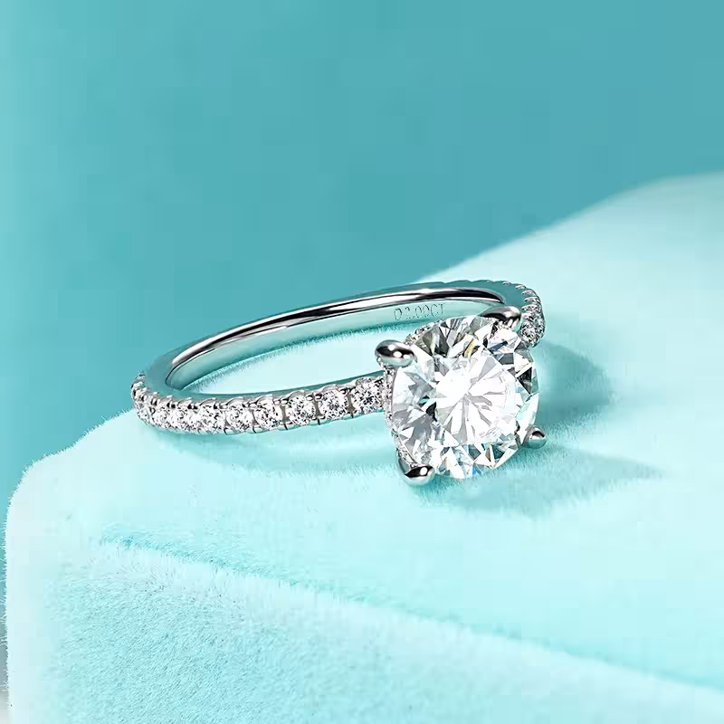 bague de fiançailles avec moissanite