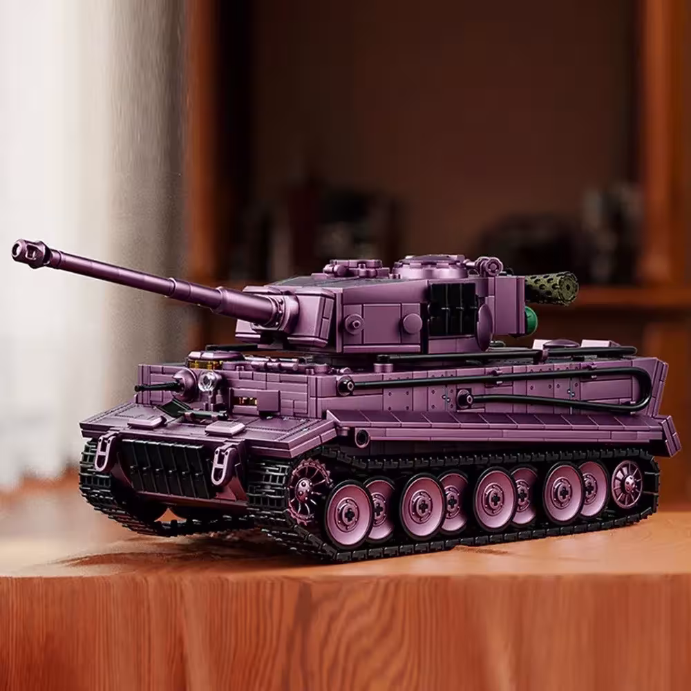 Military tank model constructor